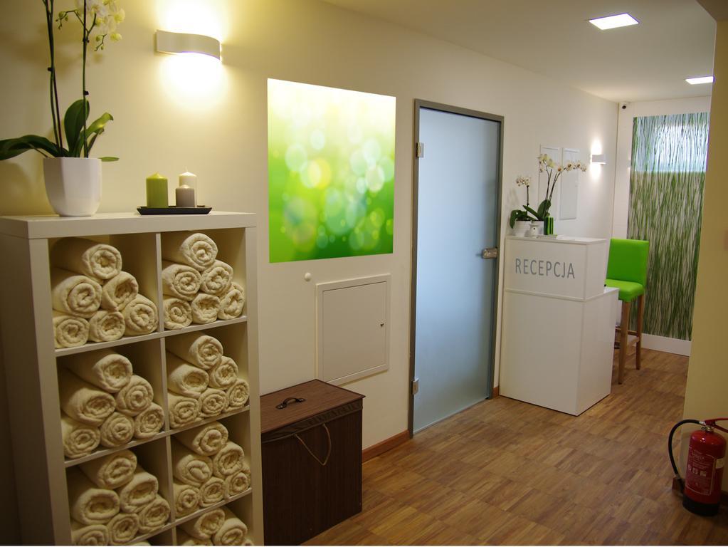 Hotel Uniejow Ngoại thất bức ảnh